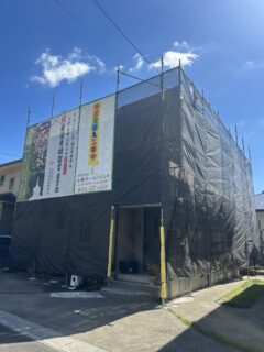 【岐阜市版】シリコン塗料での外壁塗装:費用相場と塗り替え時期の最適解