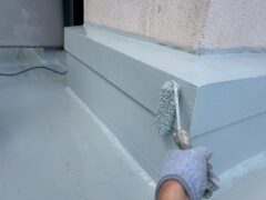 岐阜市でハイブリッド塗料を使った外壁塗装:費用相場と塗り替えのポイント